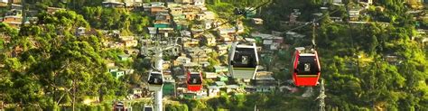 Free walking tour Medellín: Expert Guides and Authentic Tours.